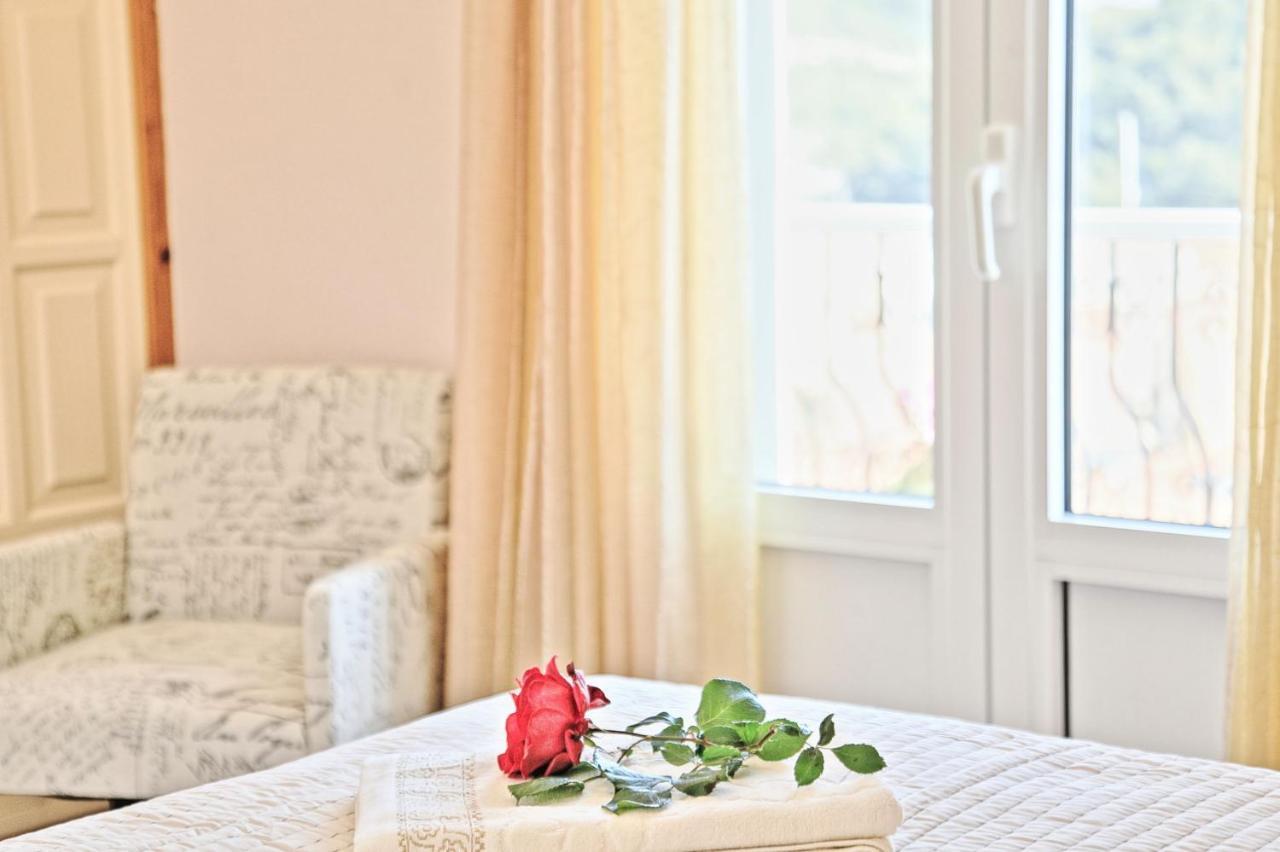 Apartmán Avgi Ena Gaios Exteriér fotografie